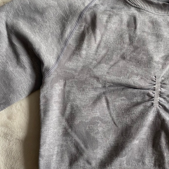 Gymshark Longsleeve Top - Picture 3 of 13